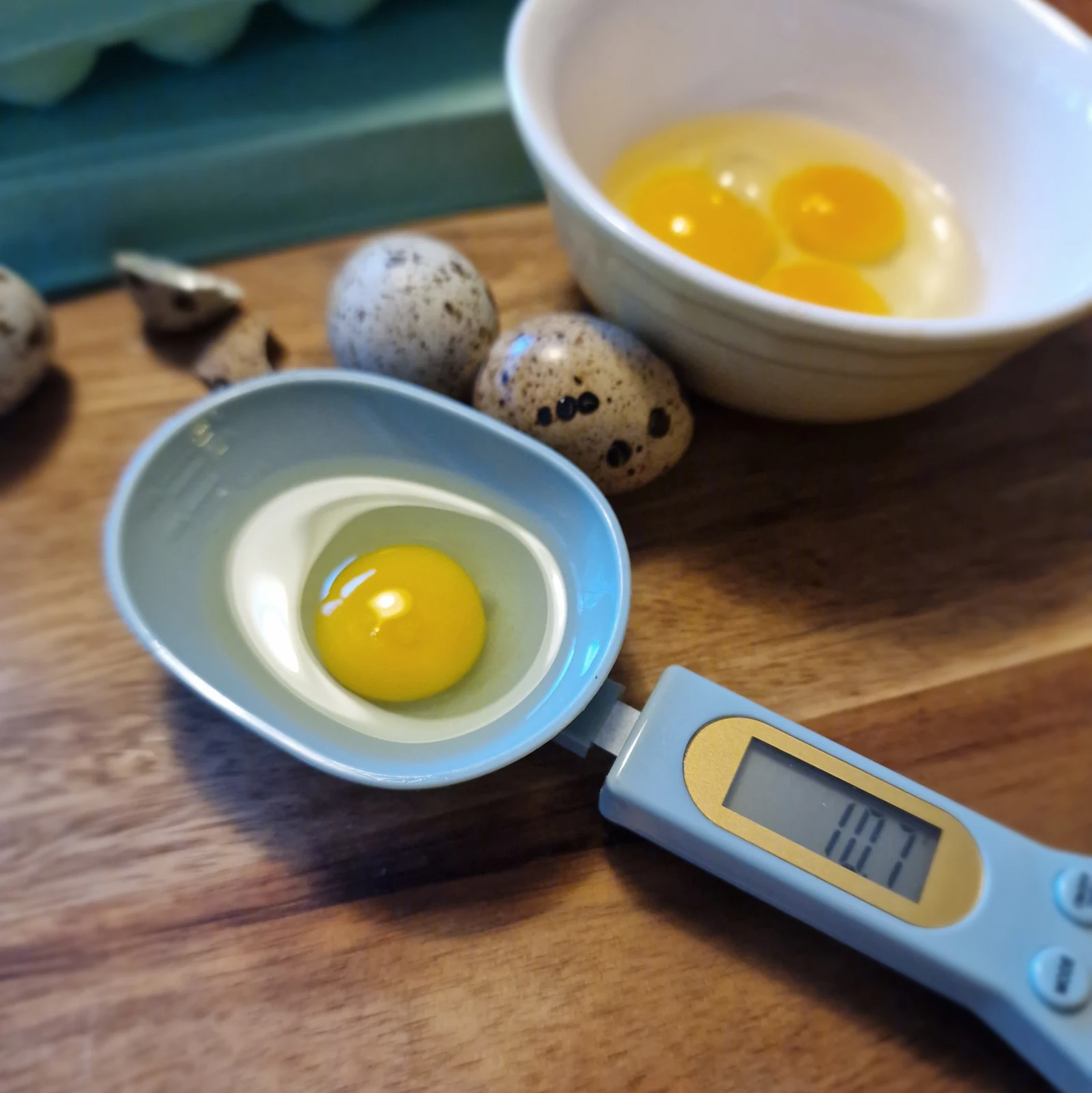 Digital measuring spoon